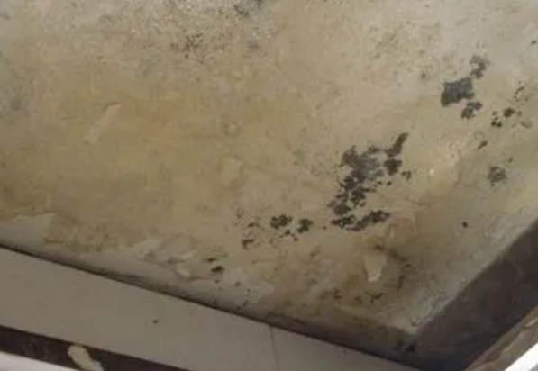 南陵阳台漏水维修公司分享下南陵卫生间渗水维修需要注意哪些问题。