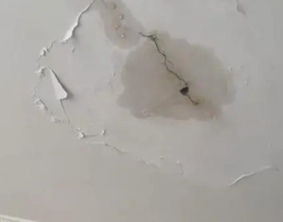 南陵阳台漏水维修公司分享下屋面防水工程质量问题原因分析